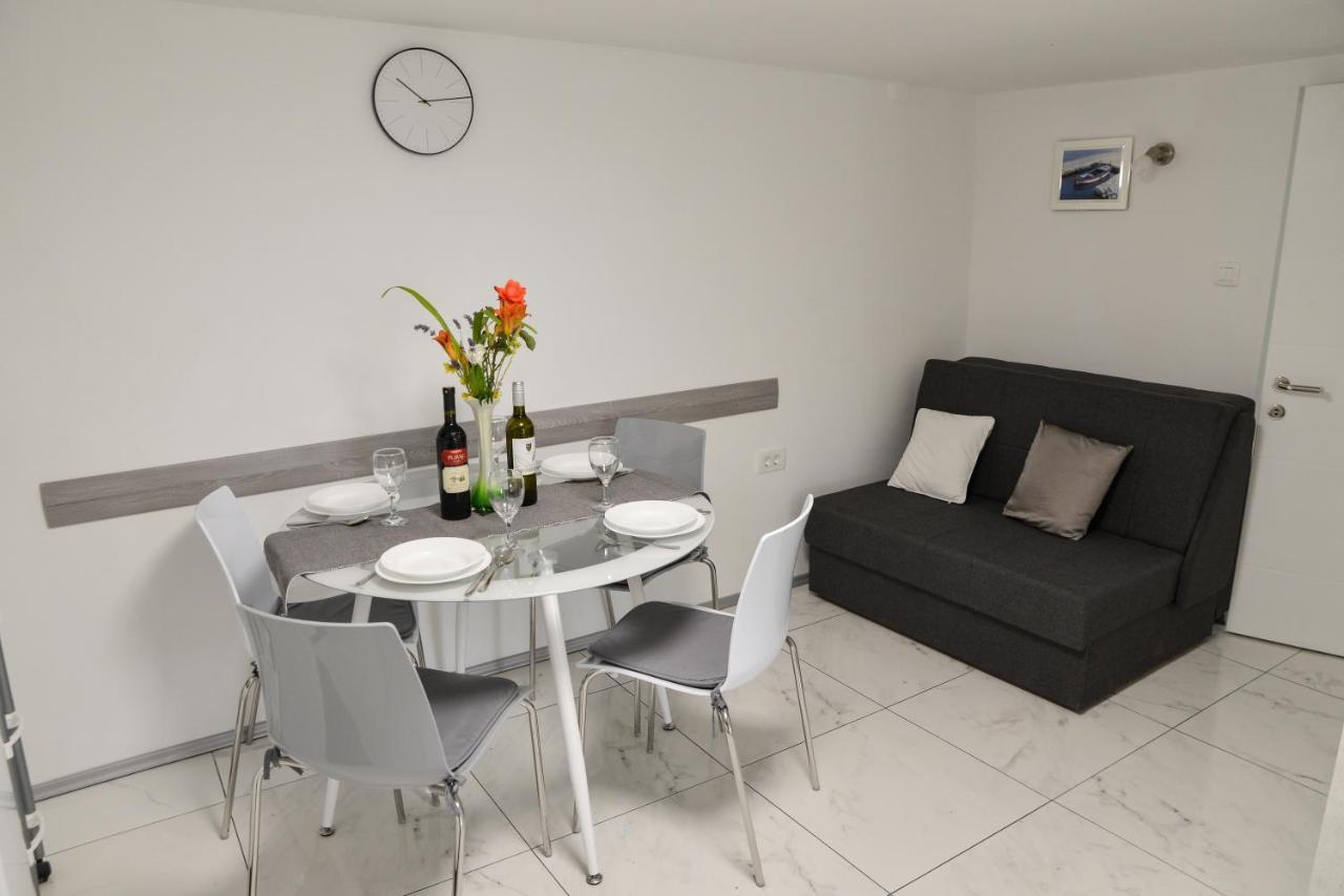 Apartman Olive 2 Zara Esterno foto