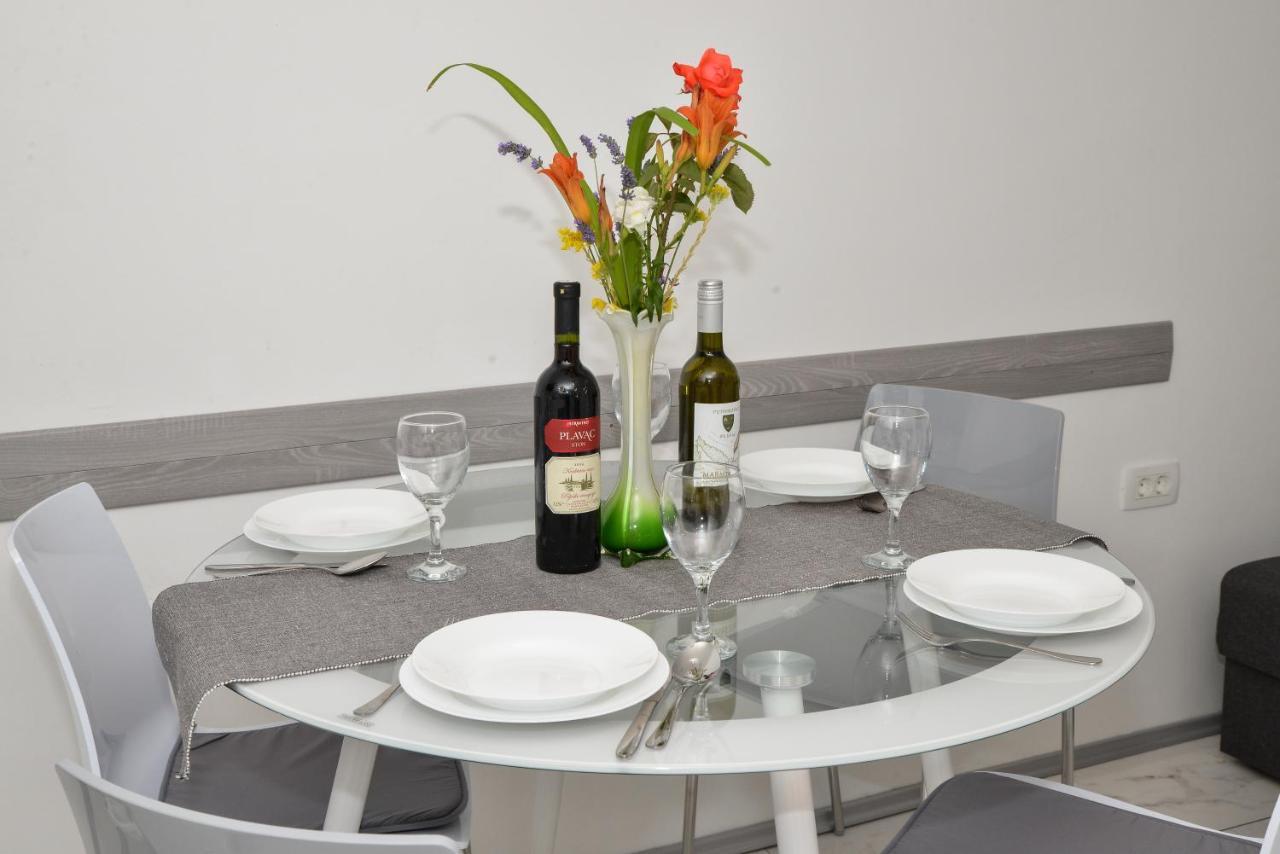Apartman Olive 2 Zara Esterno foto