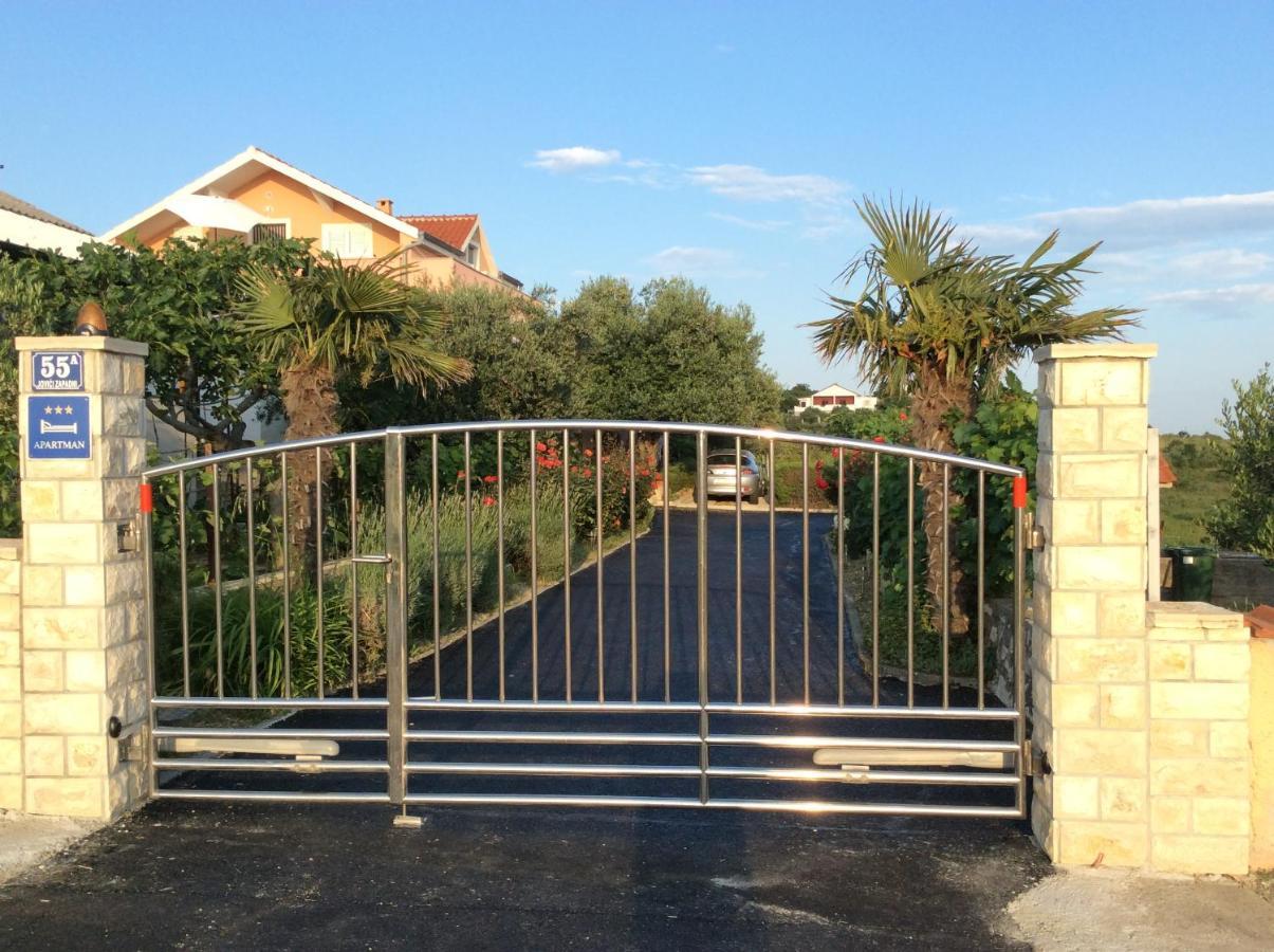 Apartman Olive 2 Zara Esterno foto