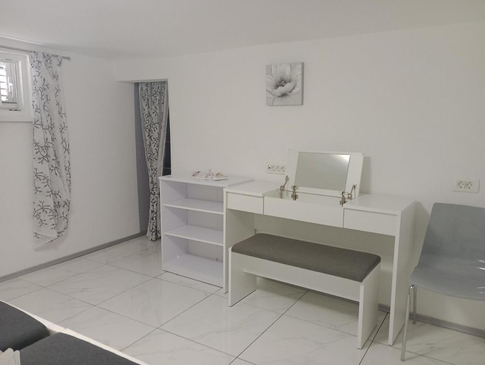 Apartman Olive 2 Zara Esterno foto